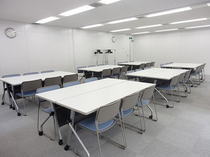 名古屋駅徒歩3分！イオンコンパス会議室 アイランド形式